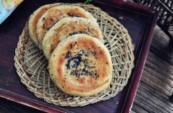 山东芝麻烧饼家常做法视频教程,香酥可口，一学就会